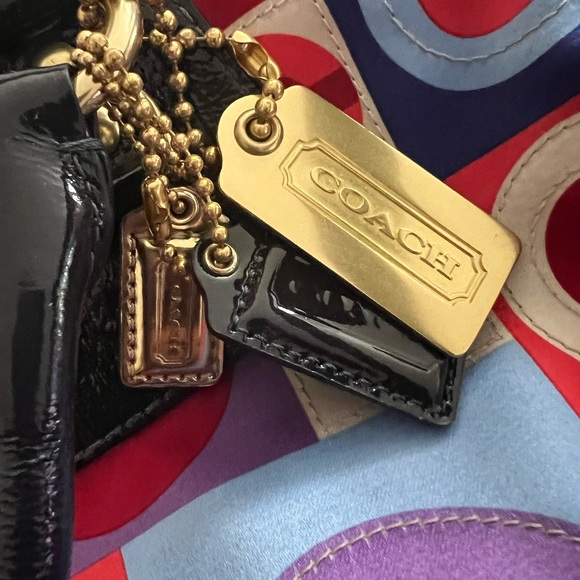 Coach silk stitch tote bag…gently used and taken care with so much love🔥🔥🔥 - Picture 9 of 12